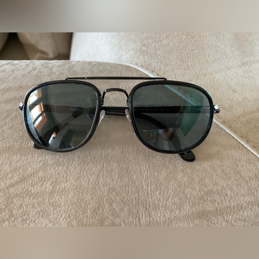 Sunglasses Persol ( Authentic )